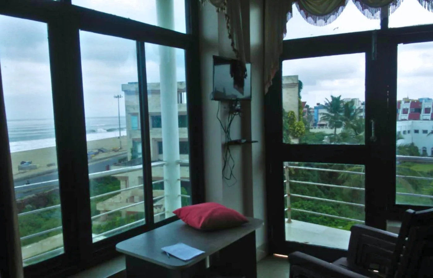 Larica Holiday Inn Puri — Luxury Hotel Puri · Odisha | Larica Hotels